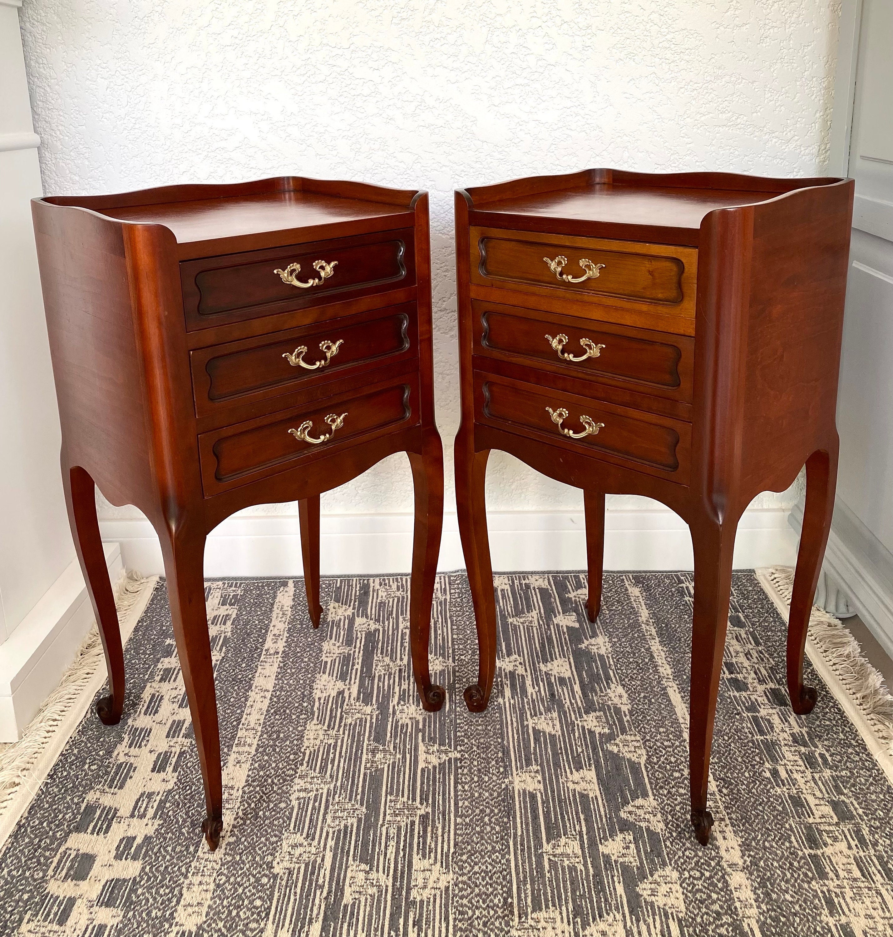 Small antique bedside table online
