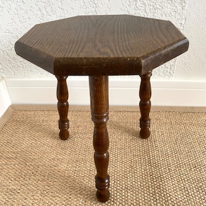French tripod stool in solid wood turned into an octagonal shape, Turned wood stool, Vintage Mid-Century, Vintage tripod stool