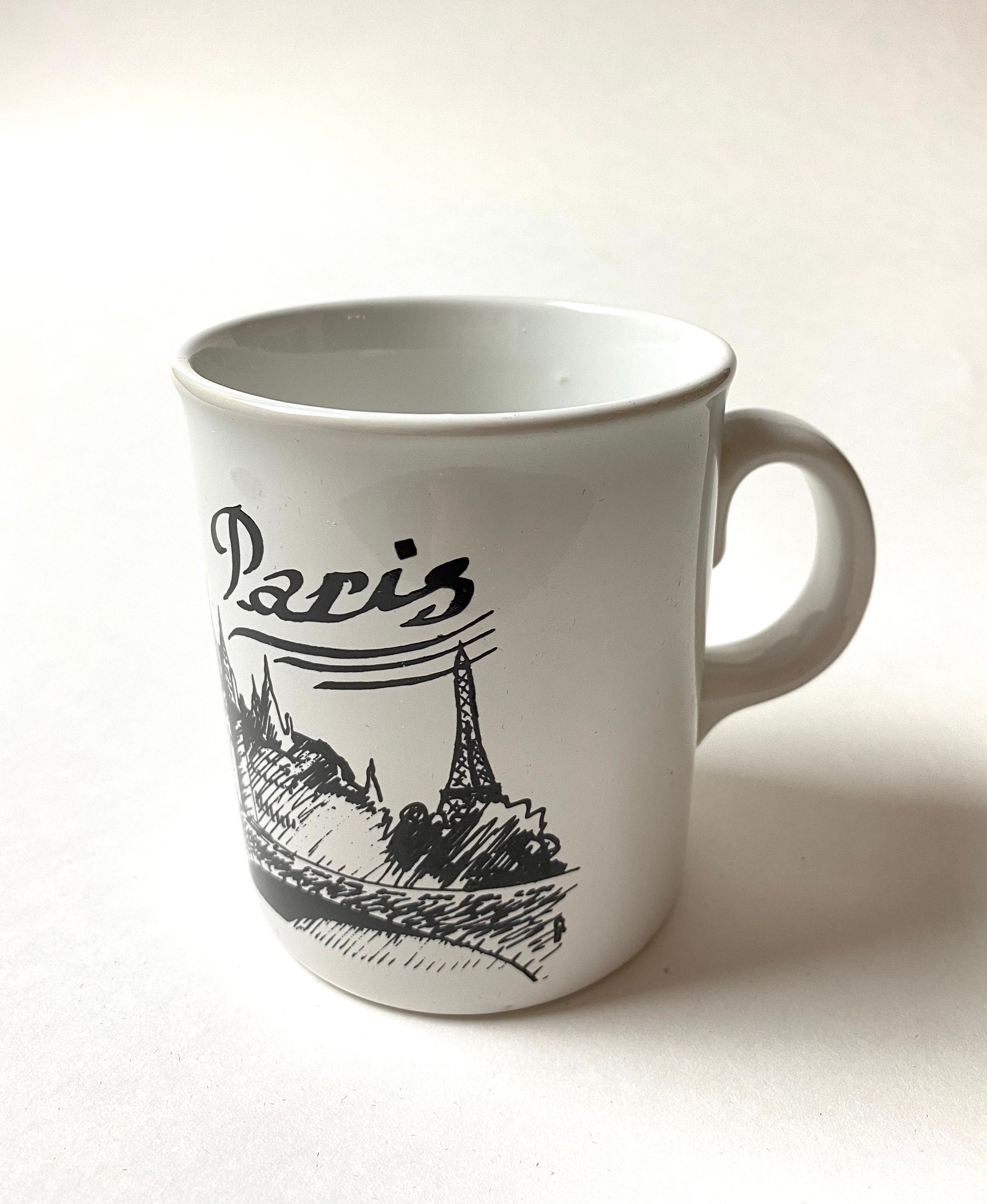 Mug en Porcelaine Blanche Vintage//Dessin Noir Paris Eiffel//Paris La Conciergerie// Made in England