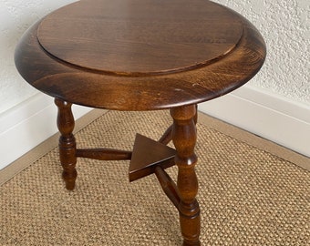 French tripod stool in solid wood with twisted legs, turned wood saddle, Vintage MID -Century, XX century,