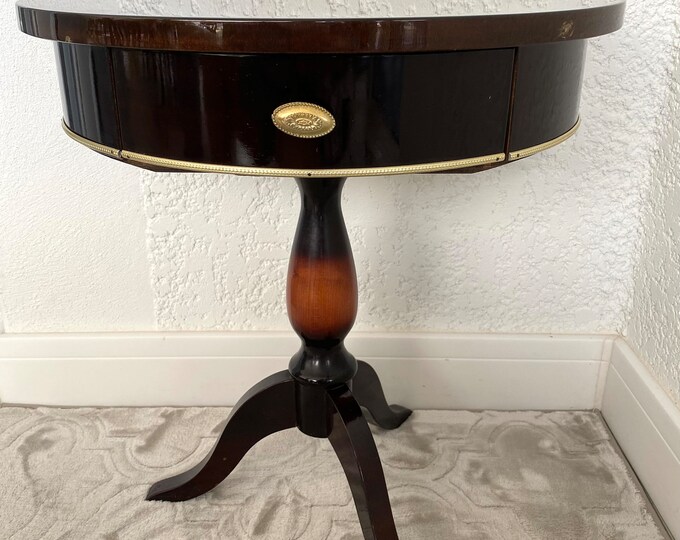 Bedside Tables/french Half Moon Pedestal Table With Drawer in Lacquered