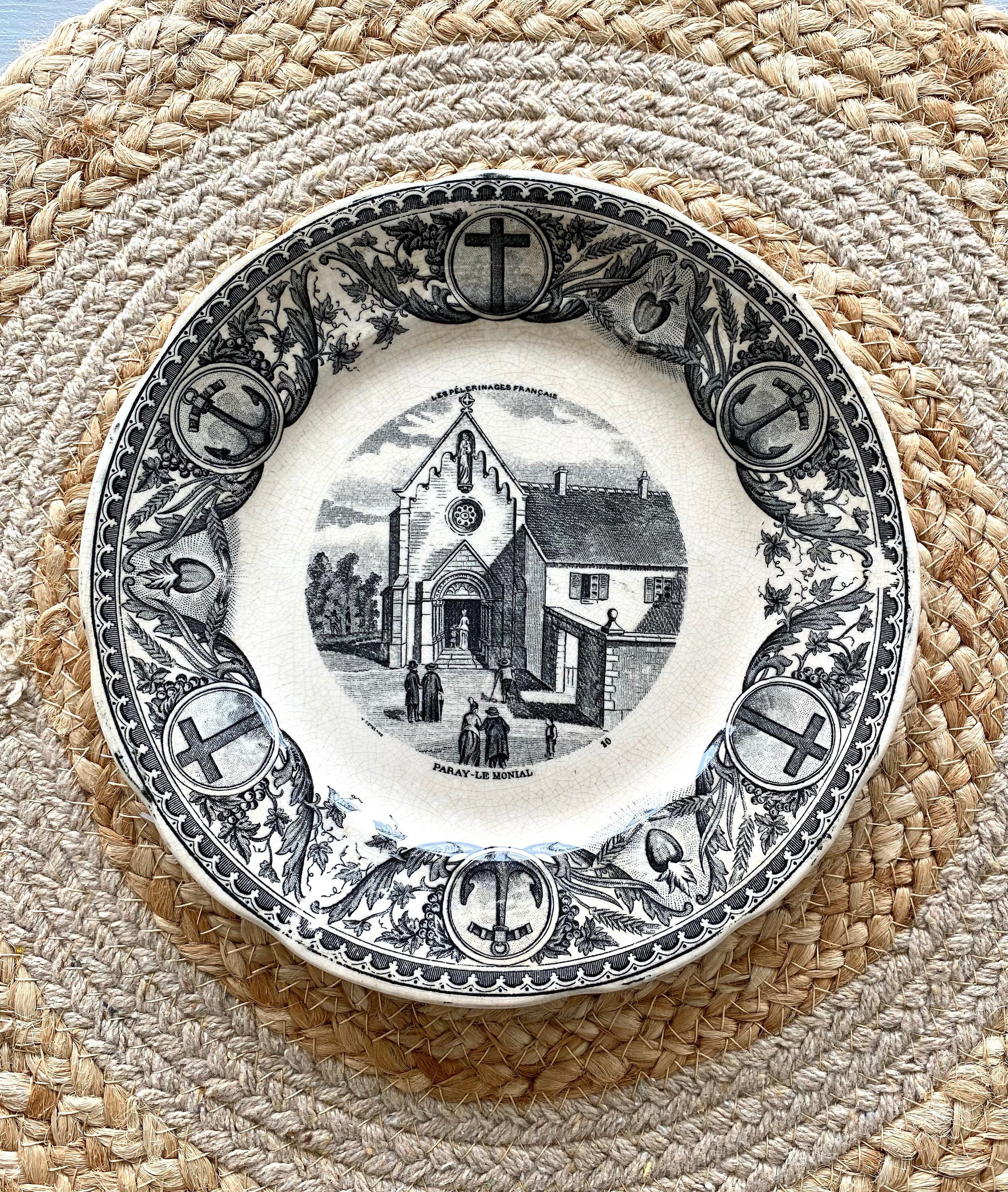 Rare 4 Assiettes Digoin Sarreguemines Pèlerinages Français, Vintage Xixème, de Collection, Assiette 