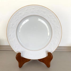 Rosenthal VERSACE Vintage dinner plate, Medallion Meander of gold, Porcelain de luxe, Large luxury porcelain plate 27 cm