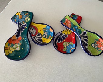 Talavera Spoon Descansa colores vibrantes con Blanco Artesanal