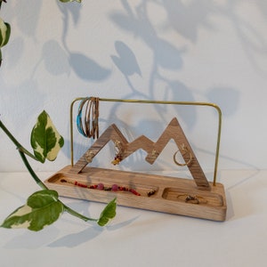 Porte-bijoux Rangement de bijoux SCHMUCKBERG pour les amoureux de la montagne Support de bijoux en bois Cadeau individuel Rangement de bijoux style alpin image 4