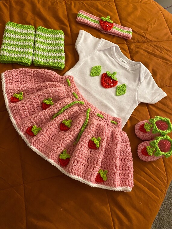 Crochet Strawberry Shortcake Outfit/ Costume | Baby Girl- Toddler - Etsy