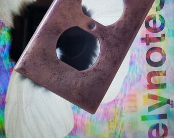 Harsuitlaat, lichtschakelaar cover / harskunst / panseksueel / zeemeermin / metallic paars