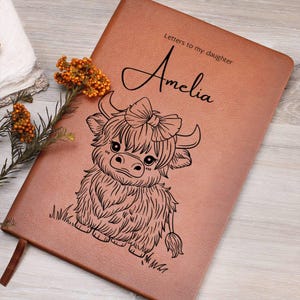 Diario de cuero personalizado, guardería de vacas de las Highlands, cartas a mi hija, libro de recuerdos para bebés, vaca de las Highlands para bebés, diario de embarazo, libro para bebés niña