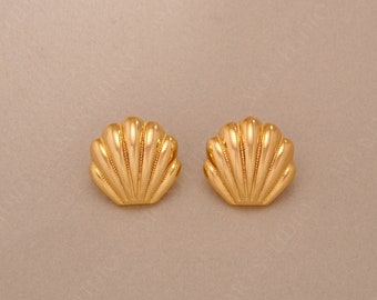 Chunky 18K Gold Statement Seashell Stud Earrings, Retro Large Gold Sea Shell Earrings, Art Deco Vintage Clam Earring, Ocean Theme Earrings