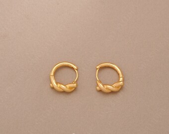Zierliche Knoten Huggie Hoop Ohrringe, 18k Gold Twisted Hoop Ohrringe, kleine kleine Hoop Ohrringe, Chunky Hoop Ohrringe, zarte Gold Hoops
