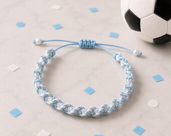 Makramee Armband Argentinien – handgeknüpftes Fußball Fanarmband in Hellblau Weiß | verstellbares Länderarmband