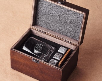 Custom Whiskey Glass Set with Whiskey Stones and Wood Box, Christmas gift, Engraved Scotch Glass, Birthday Gift for Dad