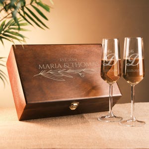 Personalized Wedding Champagne Flutes, Wedding Toasting Flutes, Wedding Favors for Couples,Wooden boxed champagne glasses