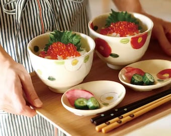 Authentic Traditional Japanese Dinnerware Sets｜Made in Japan｜Hand-Painted Flowers