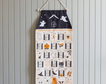 Spooky House Halloween Countdown Calendar, 31 Pocket Wall Hanging Decor, Advent