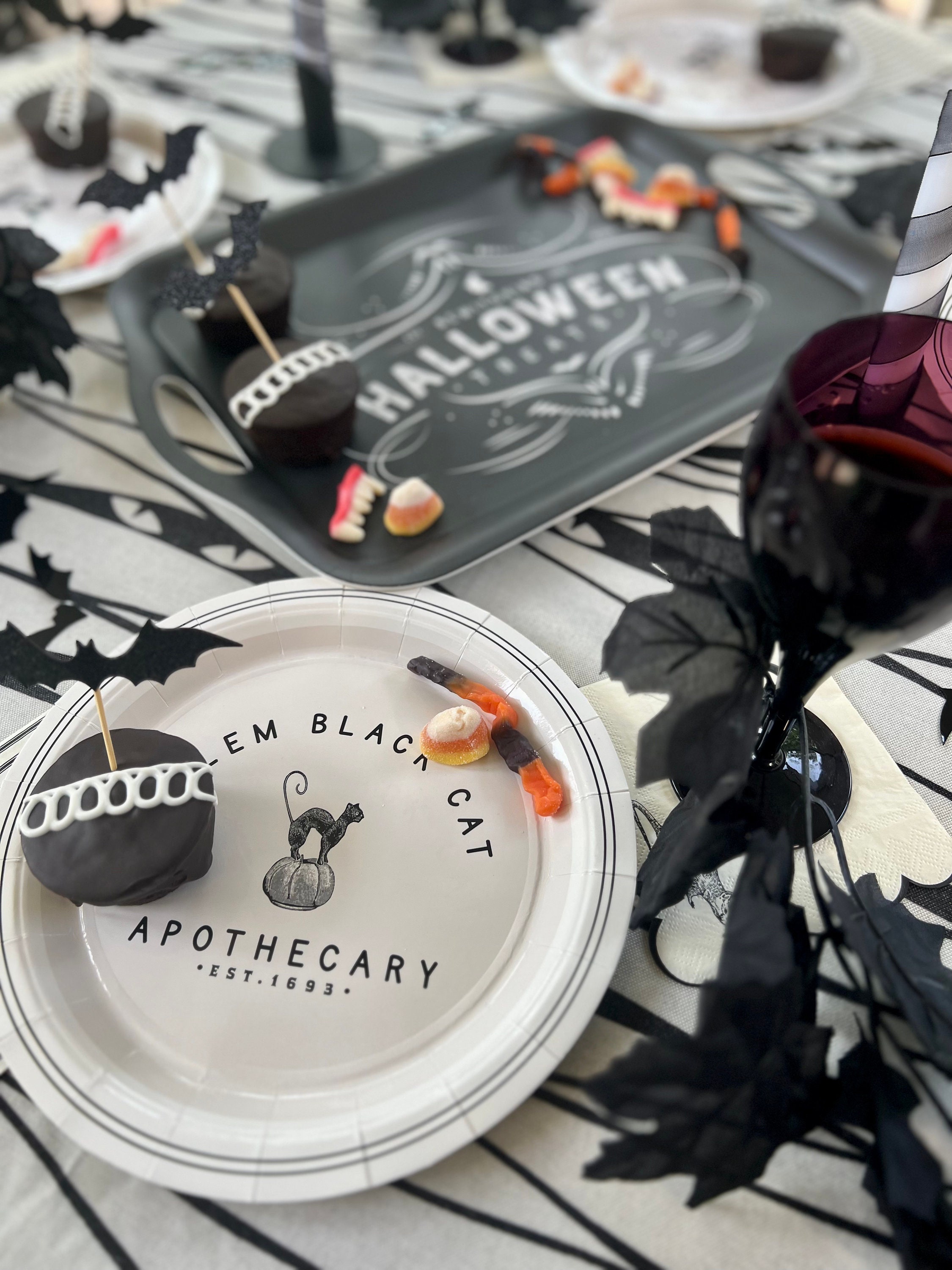 Halloween Plates Salem Black Cat Halloween Dinner Plates set of 8