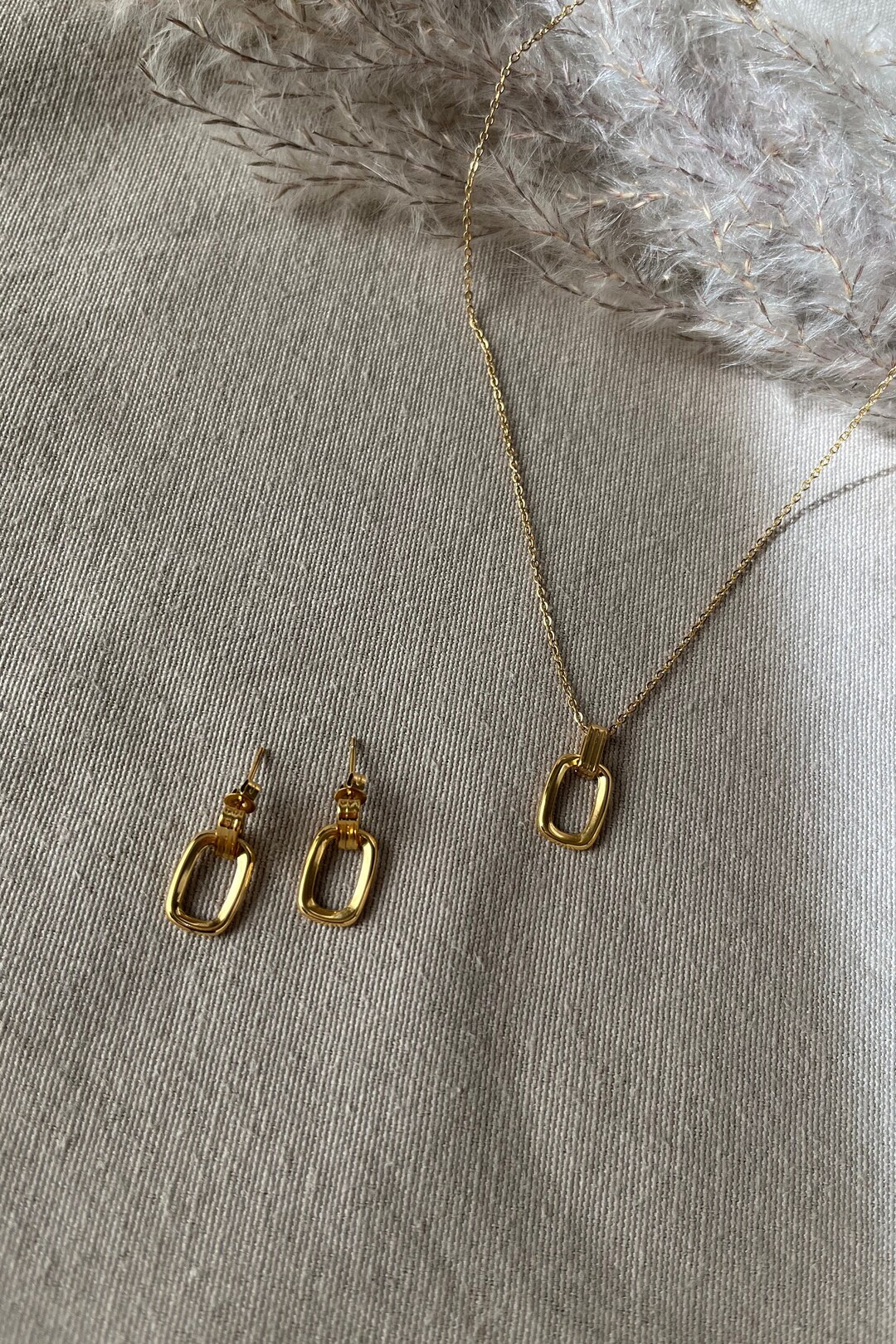 Gold Rectangle Charm Necklace, 18K Gold Filled Pendant Necklace, Gold ...