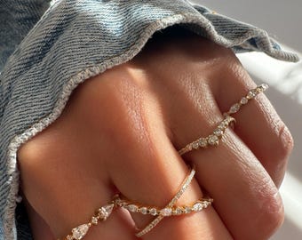 14k Massivgold Marquise und Runder Diamant Crisscross Statement Ring