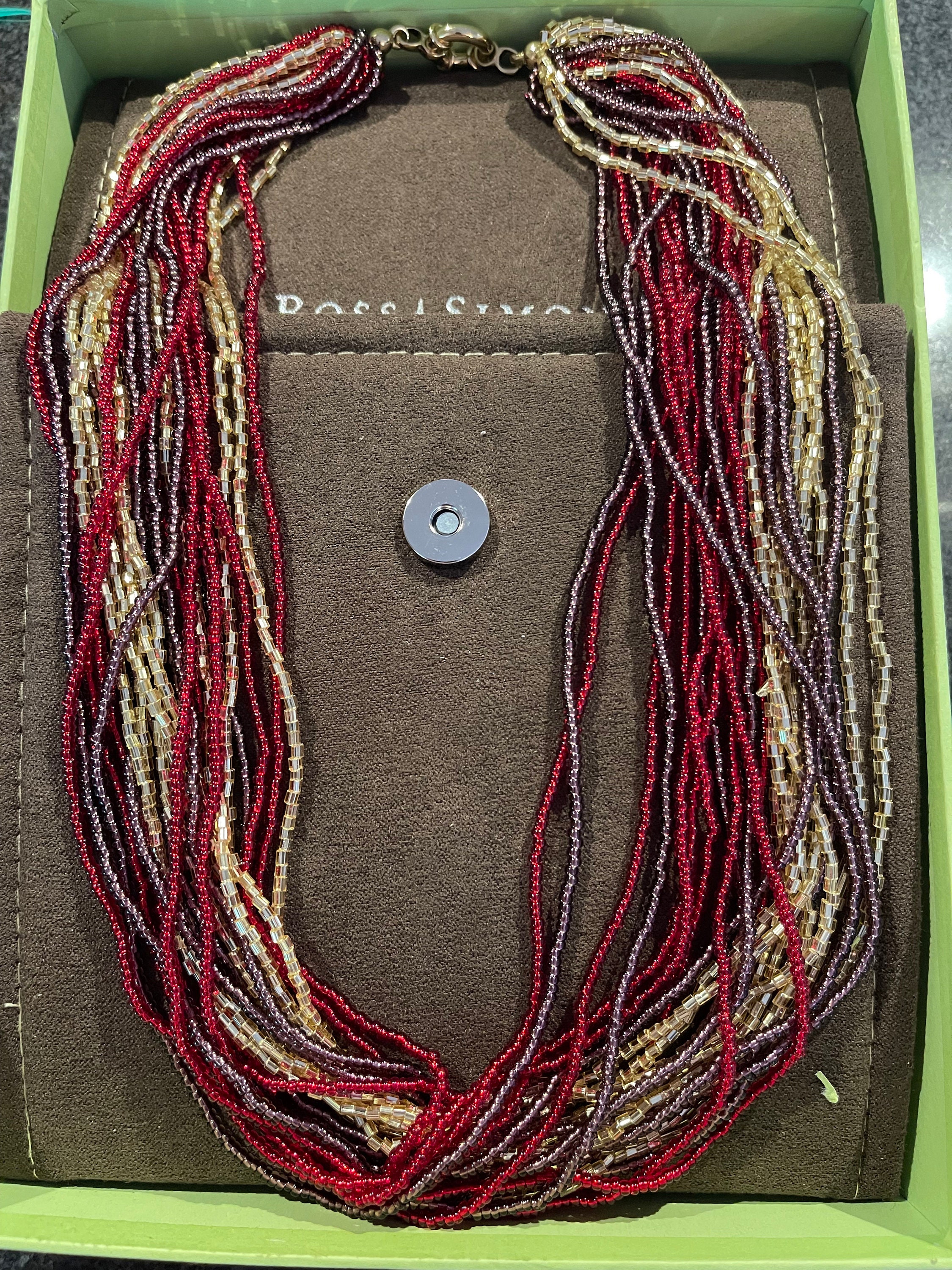 Beautiful Twisted Beaded Necklaces – Elegant & Timeless