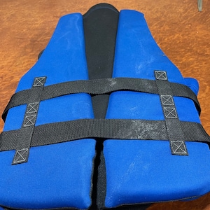 Life Vest – Reliable Safety & Comfort, Gently Used