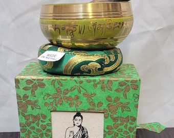 Tibetan Meditation Yoga Singing Bowl Set, Singing bowls for sound healing, meditation, yoga and charka balancing