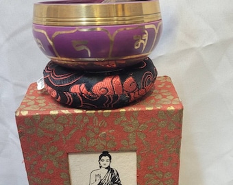 Tibetan Meditation Yoga Singing Bowl Set, Singing bowls for sound healing, meditation, yoga and charka balancing