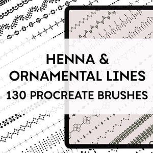 Può includere: Pennelli per arte digitale per Procreate. L'immagine mostra un tablet che mostra vari motivi di linee di henné e ornamentali neri. Il testo sul tablet recita "HENNA & ORNAMENTAL LINES 130 PROCREATE BRUSHES". Lo sfondo presenta ulteriori motivi a linee.