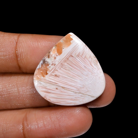 Attractive Top Grade Quality 100% Natural Pink Scolecite Heart