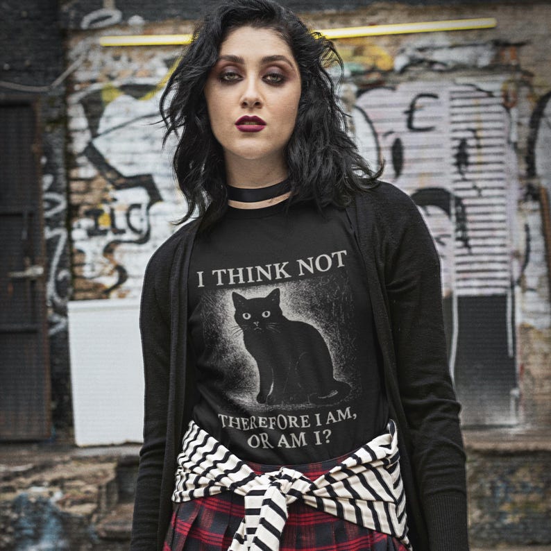 Vintage style Emo tee with black cat
