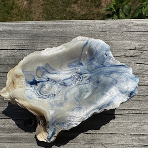 Coquille d'huître peinte
