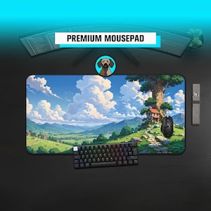 以下が含まれることがあります： 家、木、山々が描かれた風景が特徴の、大きな長方形のマウスパッド。青い空の下にあります。黒いキーボードとマウスがパッドの上にあります。「PREMIUM MOUSEPAD」というテキストが表示されています。