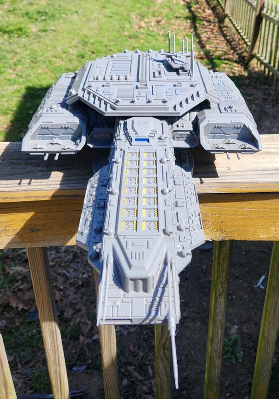 Handcrafted X-304 Daedalus Starship Model, Stargate Sg1/atlantis