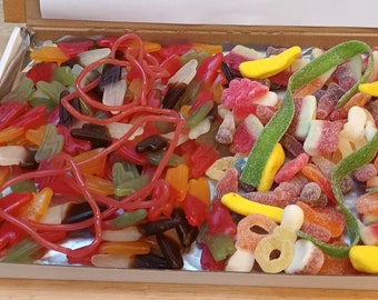 Personalised Sweet Pick n Mix Hamper Box. Birthday Gift Christmas Present Confectionary Selection Treat. Multiple Bar Surprise Party Box.