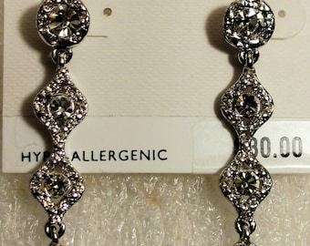 Pendientes colgantes de cristal amarillo de la Torre Social del Charter Club NWT