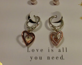 Juego de 2 pares de aretes de Disney bañados en oro de 14 k en caja