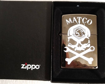 Encendedor Zippo Matco Skull & Crossbones 150 sin disparar, caja original