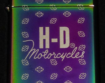 Encendedor Harley-Davidson Slim Zippo con acabado Spectrum y sellado