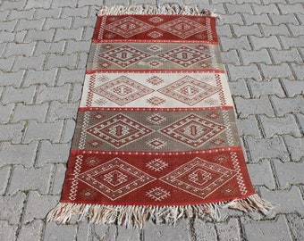 Vintage Wool Kilim Rug, Red and Green Ethnic Oushak, 2.8x4.8 ft