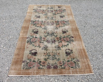 Floral Oushak Rug, Vintage Wool Area Rug, Boho Decor (3.9 x 7.0 ft)