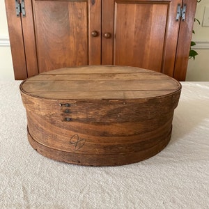 Antique Wooden Cheese Box with Lid: Rustic Bentwood Storage