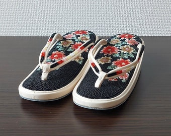 Beaded Vintage Zori