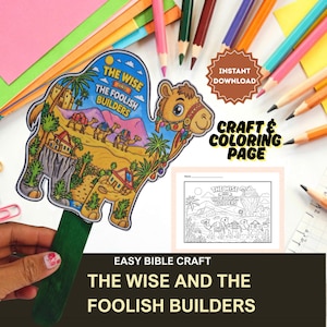 Op de afbeelding: Een knutsel- en kleurpagina in de vorm van een kameel met de tekst "The Wise and the Foolish Builders". De afbeelding toont een woestijnscène met kamelen en palmbomen. Inclusief een kleurplaat en de woorden "Direct downloaden".