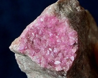 Cobaltoan calcite, Pink Calcite crystal, Pink calcite cluster, cobaltocalcite, Gift, Pink stone, cobalt calcite, rare mineral