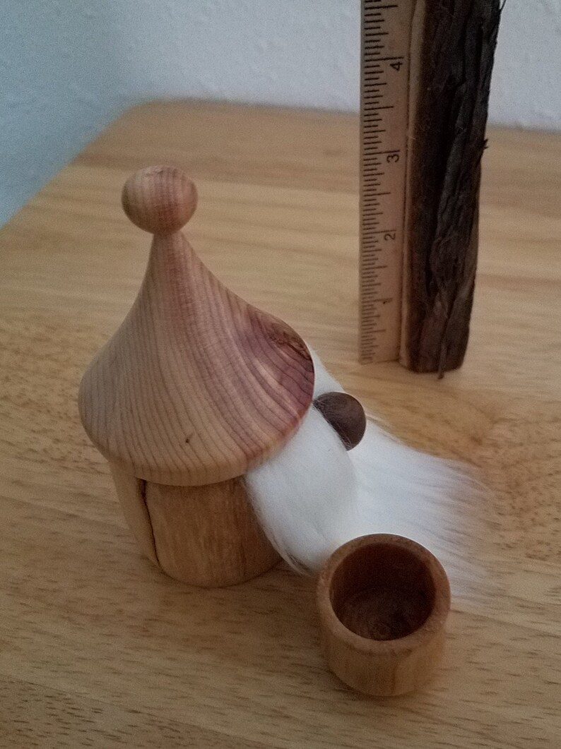 and Porridge Pot Shield 'Lodan' with Club Viking Gonk and Porridge Pot Shield 'Lodan' with Club Viking Gonk