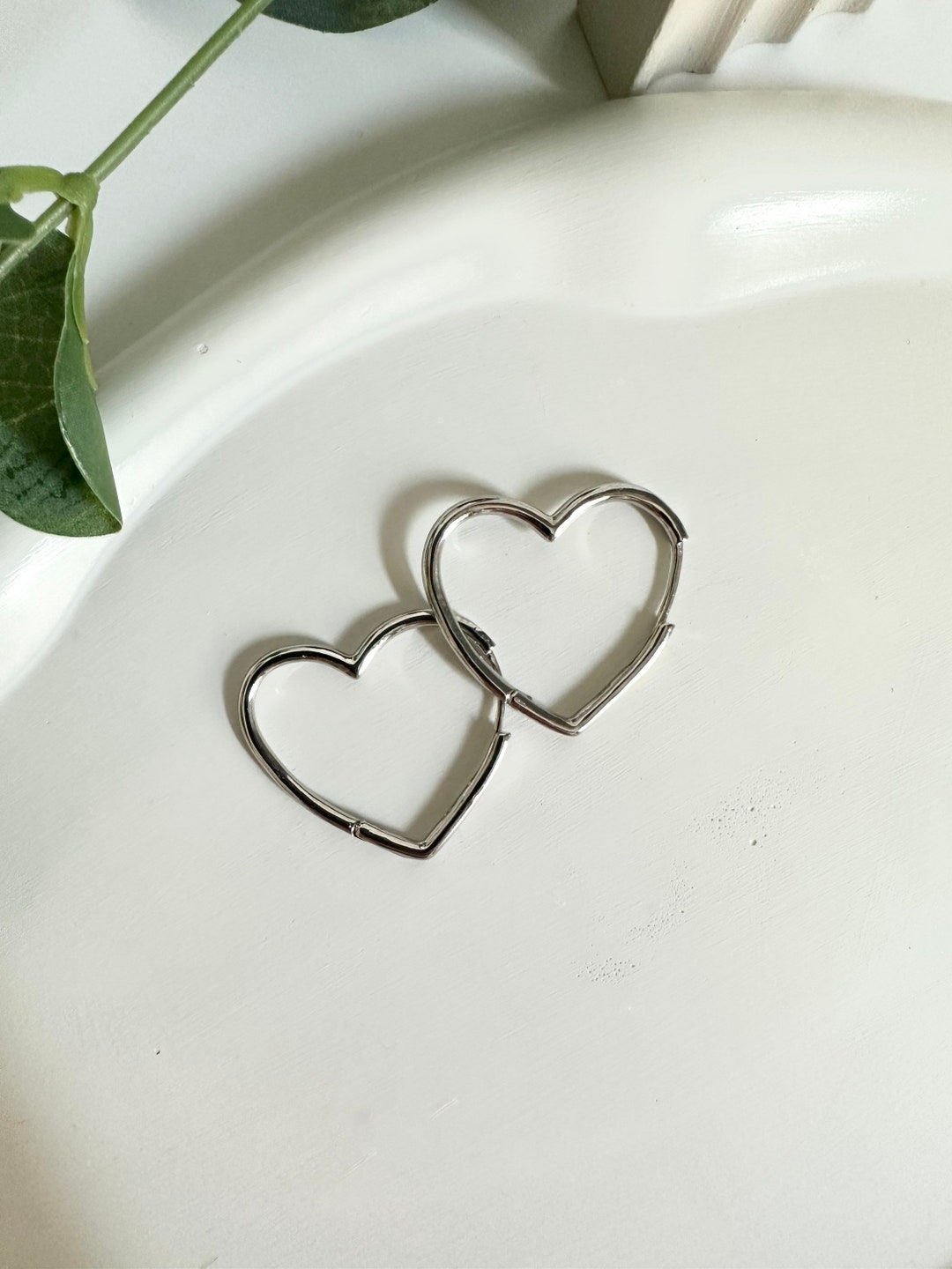 [HAESOOL] 925Silver☆Mini heart one-touch Earrings 92.5silver] line heart one-touch earrings (mini) - NORMALLEE