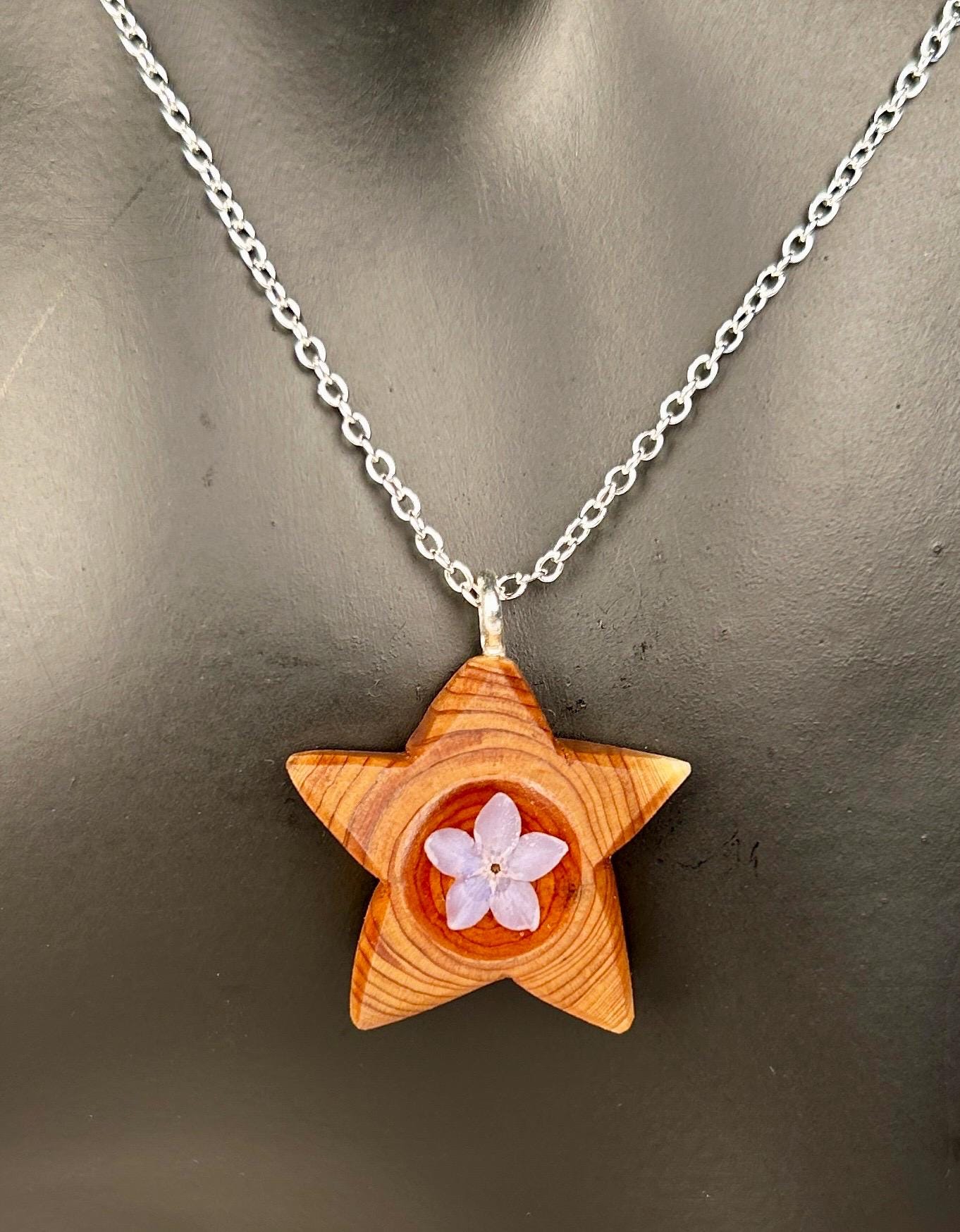 【YEGG】Wood star necklace Wooden Star Necklace - Etsy Canada