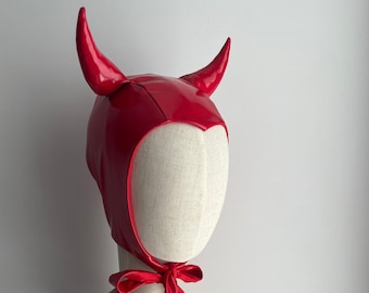 Red Devil Horn Hat, Devil Vintage Bonnet, Devil  Hood, Hat with Horns, Horned Devil Bonnet, Latex Hat, PVC Vinyl Hat