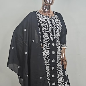 Indian Kurta Palazzo-set voor dames - Zwarte en zilveren etnische motieven Print rechte Kurta met palazzo&#39;s - Kurta For All Function - Etnische kleding