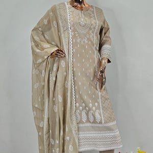 Kurta de fiesta beige para mujer - Kurta color crema con pantalones y dupatta - Conjunto Salwar Kameez - Ropa étnica - Vestido indio.