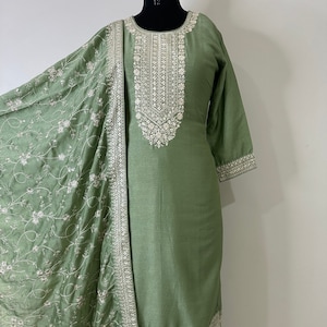 Women Green Embroidered Straight Kurta Trousers With Dupatta - Indian Dress - Party Wear - Salwar Kameez - Pakistani kurta Set For Women